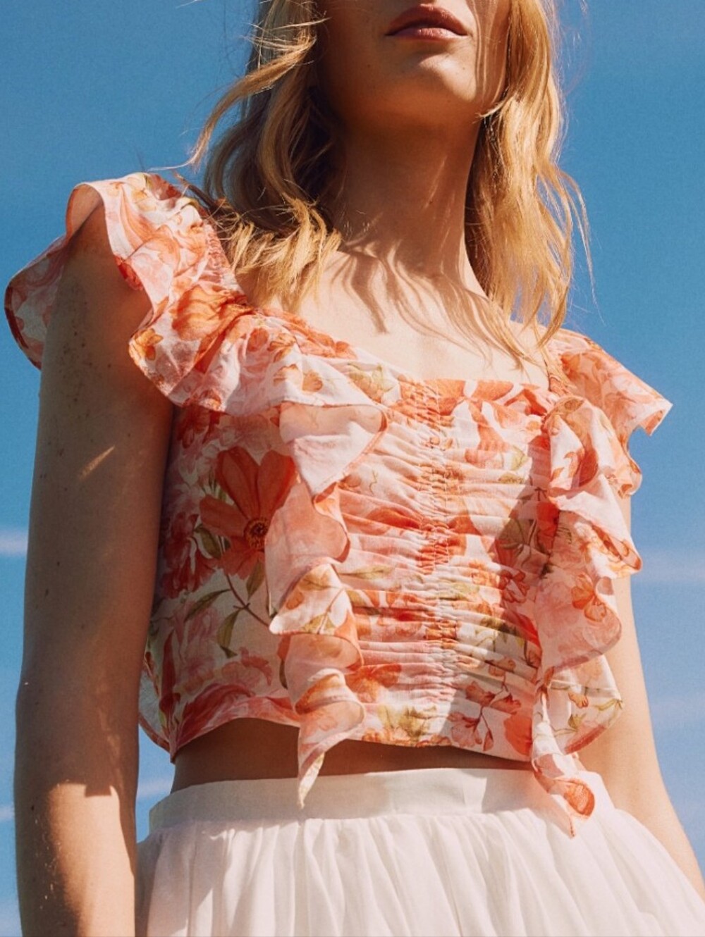 H&M Linen Blend Floral Cropped Blouse Top Size L Ruched Resort Ruffle Flutter - Picture 10 of 11